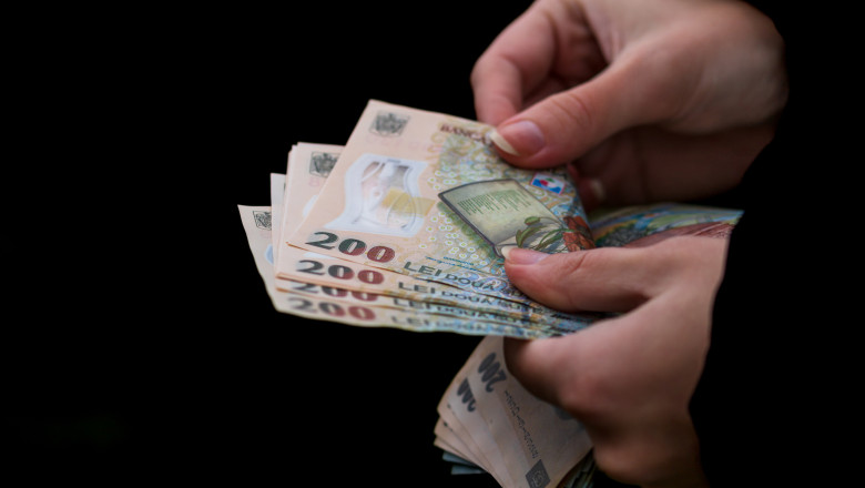 O femeie si un barbat din Constanta ar fi vandut un teren de 210.000 de lei, care nici macar nu era al lor Imagine