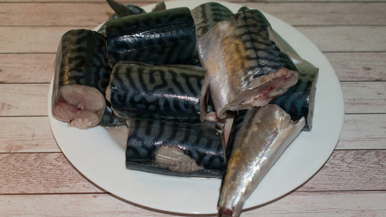 O fetita de 4 ani a murit dupa ce ar fi mancat macrou congelat. Bunica a facut infarct cand a auzit si a murit si ea Imagine