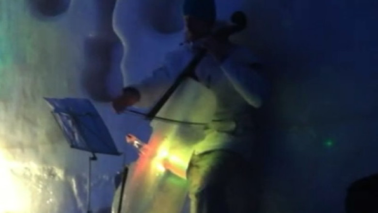 O formatie suedeza sustine concerte la -5°C cu instrumente de gheata Imagine