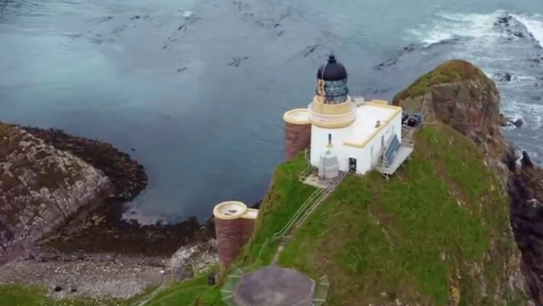 O insula privata este scoasa la vanzare in Scotia. Are sapte locuinte, iar accesul se face cu barca sau elicopterul Imagine