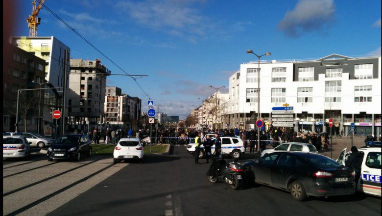 O luare de ostatici intr-un birou postal din Franta s-a incheiat fara varsare de sange Imagine