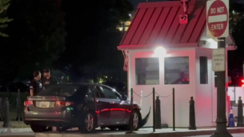 O masina a intrat in poarta de securitate din fata Casei Albe. O persoana a fost arestata, a anuntat Serviciul Secret Imagine