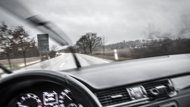 O masina autonoma a intrat pe contrasens si a provocat un grav accident in Germania. Un om a murit si alti 9 au fost raniti Imagine