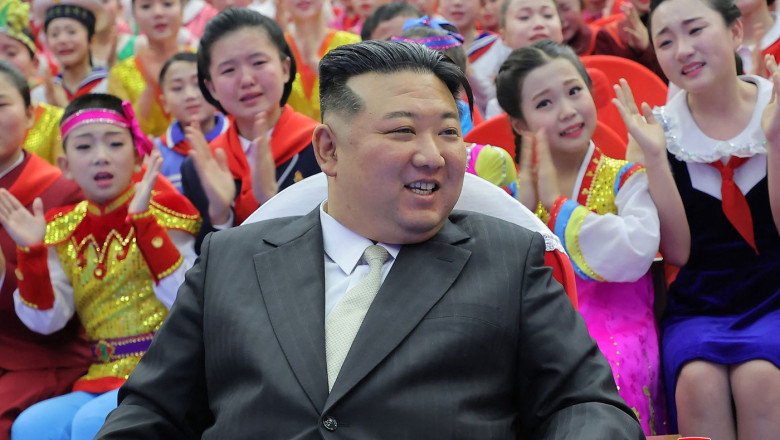 O melodie de propaganda lansata de Kim Jong Un a devenit virala pe TikTok. Care e mesajul din spatele cantecului: „E periculos” Imagine