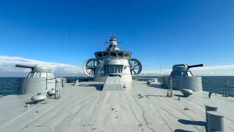 O nava de desant marin ruseasca a fost zarita la sud de Danemarca, cu transponderul oprit, in timpul incidentelor cu drone Imagine