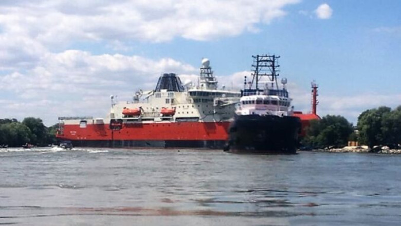 O nava incarcata cu 5000 de tone de minereu a esuat pe canalul Sulina Imagine