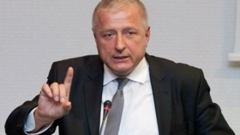 O noua intrunire a Comisiei Juridice Imagine