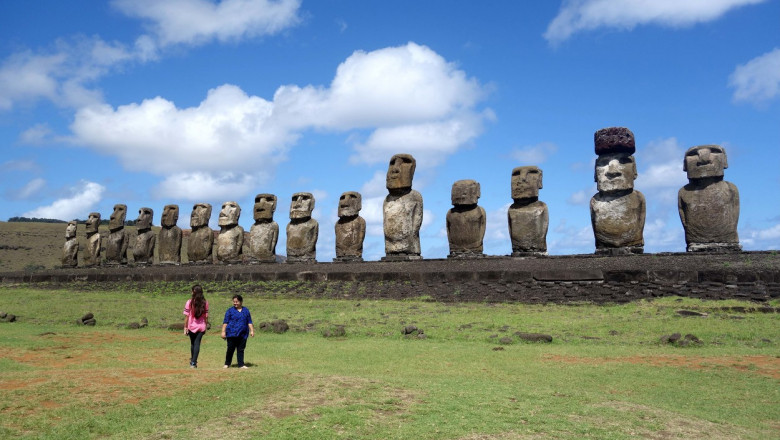 O noua statuie moai a fost descoperita intr-o laguna secata din Insula Pastelui Imagine