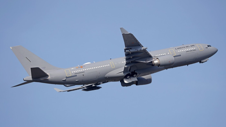 O noua tentativa de sabotaj aviatic a Rusiei. A fost bruiat un avion militar ce transporta un ministru al Apararii din NATO Imagine