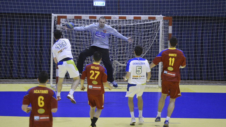 O noua victorie pentru nationala de handbal masculin: 32-24 cu Slovacia Imagine