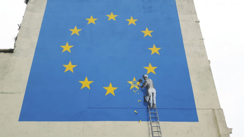 O pictura murala de Banksy a fost distrusa dupa ce cladirea pe care se afla a fost demolata Imagine