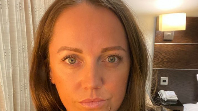 O politista s-a deghizat in scolarita ca sa prinda un pedofil. Colegii au ras de ea: „Sunt mama si am imbracat o fusta minuscula” Imagine