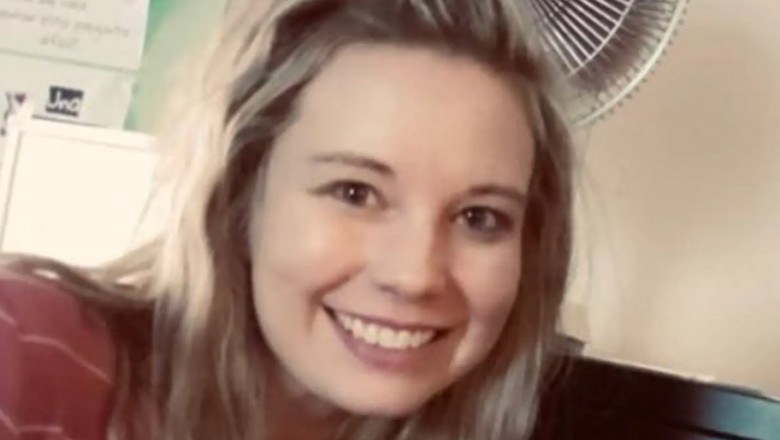 O profesoara de engleza si-a agresat sexual un elev de 13 ani, apoi l-a reclamat ca o hartuieste Imagine