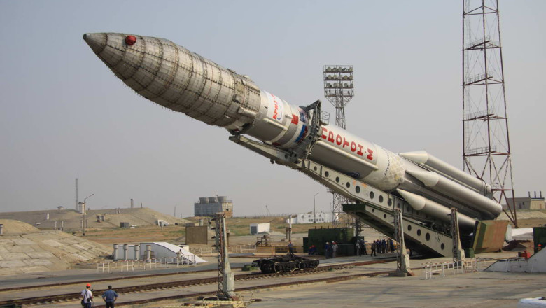 O racheta ruseasca, ce purta trei sateliti Glonass, a explodat la Baikonur Imagine