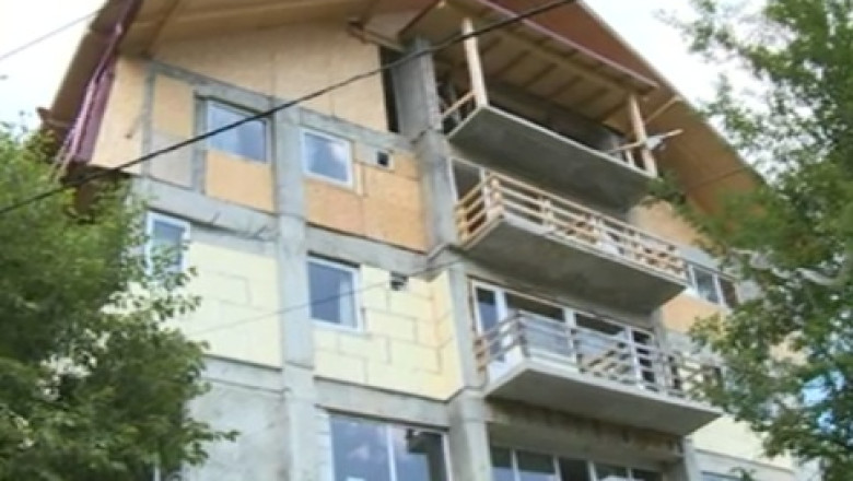 O suta de elevi au fost cazati intr-o tabara fara autorizatie, la Bran Imagine