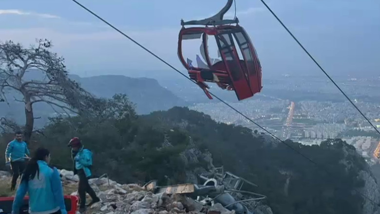 O telecabina s-a prabusit in Turcia. Un om a murit si alti 10 au fost raniti Imagine