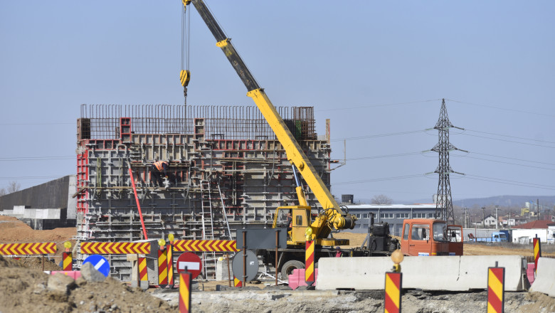 Oamenii de afaceri se asteapta ca preturile sa creasca in constructii si comertul cu amanuntul (INS) Imagine