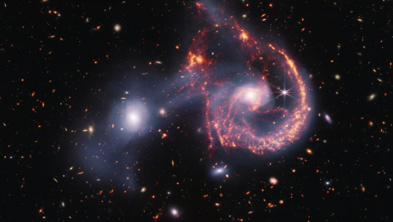 Oamenii de stiinta sunt tot mai aproape de a rezolva unul dintre cele mai mari mistere: cum s-au format galaxiile gigantice din univers Imagine