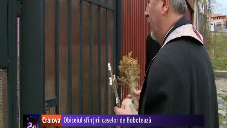Obiceiul sfintirii caselor de Boboteaza in Oltenia Imagine