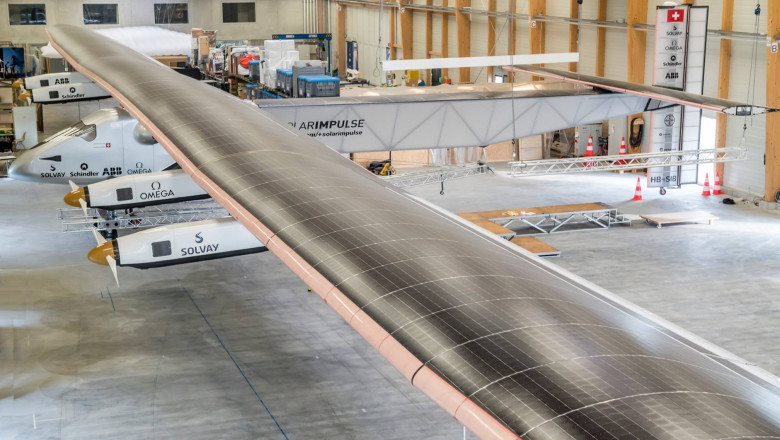 Ocolul Pamantului cu avionul solar. 17.000 de celule fotovoltaice stau pe aripile uriase de pe Solar Impulse 2 Imagine