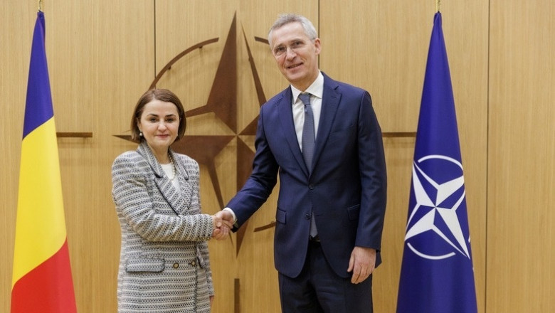 Odobescu a discutat la Bruxelles cu Stoltenberg despre deteriorarea climatului de securitate si stabilitate din zona Marii Negre Imagine