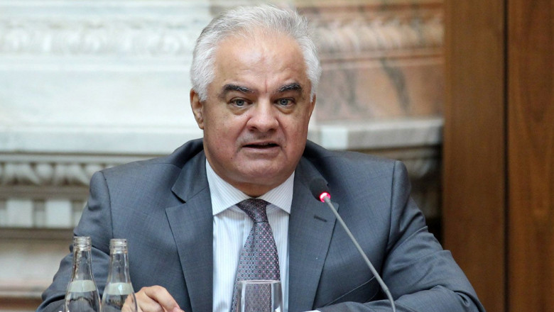 Oficial BNR: Institutiile sunt pline de pile politice. Au fost parasutati acolo tot felul de oameni care habar nu au despre ce e vorba Imagine