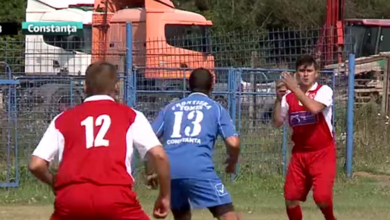 Oina a cucerit si plaja Imagine