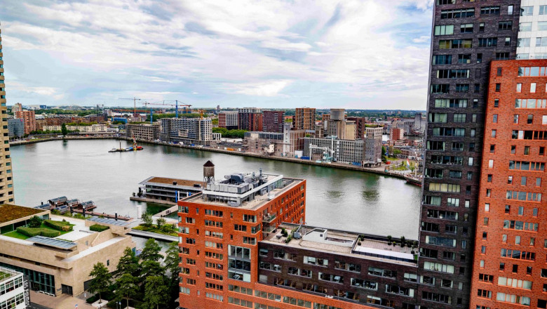 Olanda a acordat Rusiei zeci de derogari de la sanctiunile UE. Presa: Zeci de nave rusesti au intrat in porturi Imagine