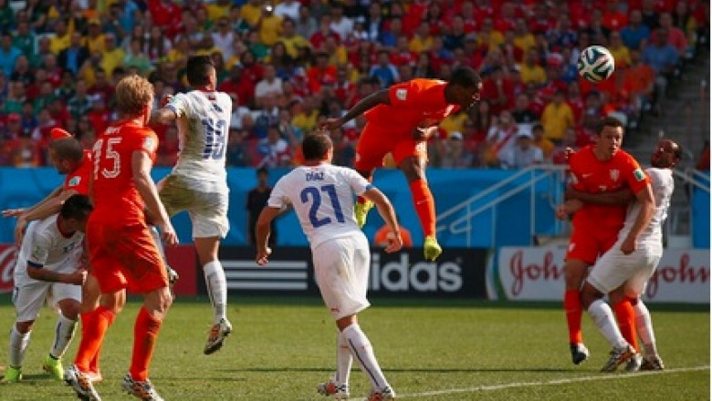 Olanda, premianta Grupei B, reuseste sa evite Brazilia in optimi Imagine