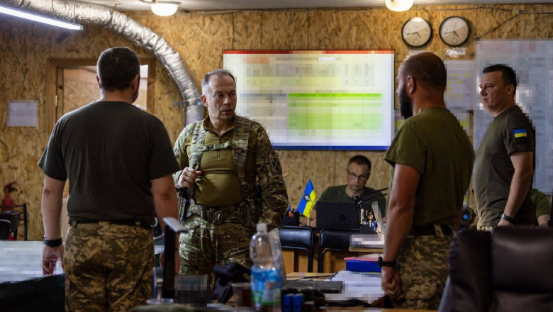 Oleksandr Sirski a mers in inspectie in regiunea Harkov, amenintata de „noi atacuri”. „Nu ignor nicio parte a liniei frontului” Imagine