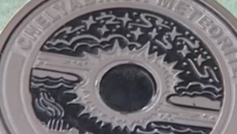 Olimpicii de la Soci vor primi medalii incrustate cu meteoritul cazut in Urali Imagine