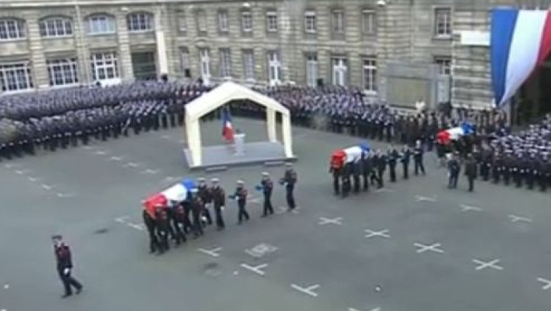 Omagiu pentru cei trei politisti ucisi in atentatele de la Paris. Acestia au primit, postum, Legiunea de Onoare Imagine