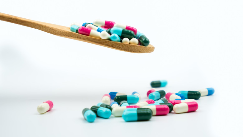 OMS: O infectie din sase este acum acum rezistenta la antibiotice. Rezistenta la medicamente a crescut cu peste 40% in cinci ani Imagine