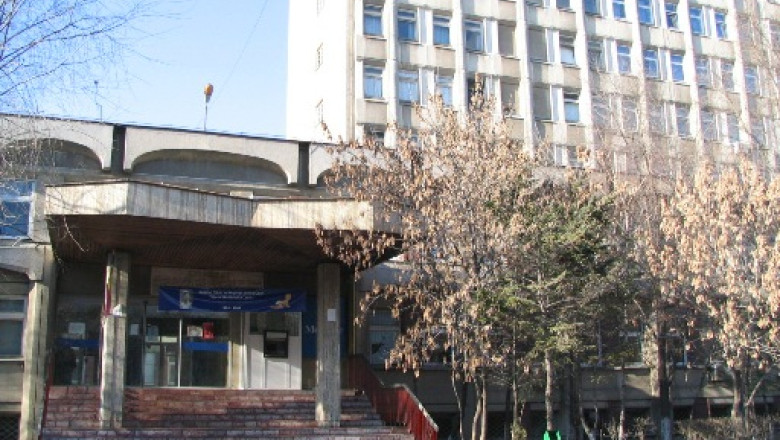 Operatie in premiera la Spitalul "Marie Curie". Unui copil i s-a implantat cel mai subtire dispozitiv pentru redarea auzului  Imagine