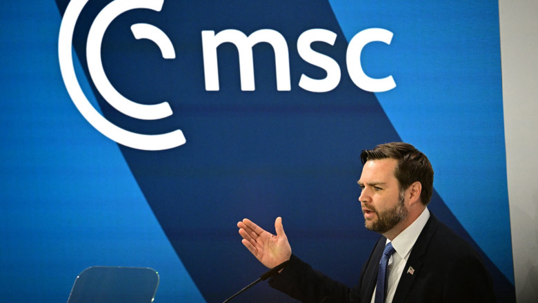 Opozitia, dupa declaratia lui JD Vance despre alegeri: AUR si POT cer reluarea turul II, USR cere adevarul „pentru a merge mai departe” Imagine