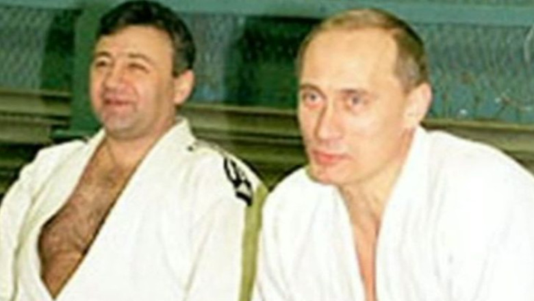 Opt apropiati ai lui Vladimir Putin, sanctionati de UE Imagine