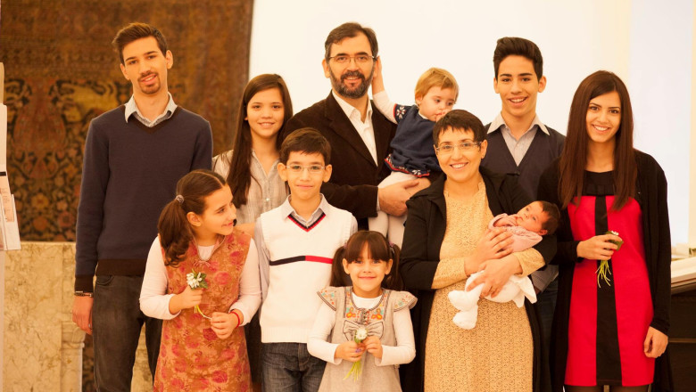 Opt independenti candideaza la europarlamentare. Temele de campanie: dreptul la viata si familia naturala Imagine