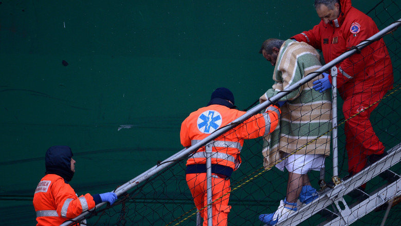 Opt morti in incendiul de pe feribotul din Marea Ionica Imagine