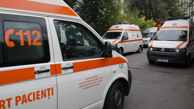 Opt oameni, printre care doi copii, au fost raniti intr-un accident rutier produs in judetul Valcea Imagine