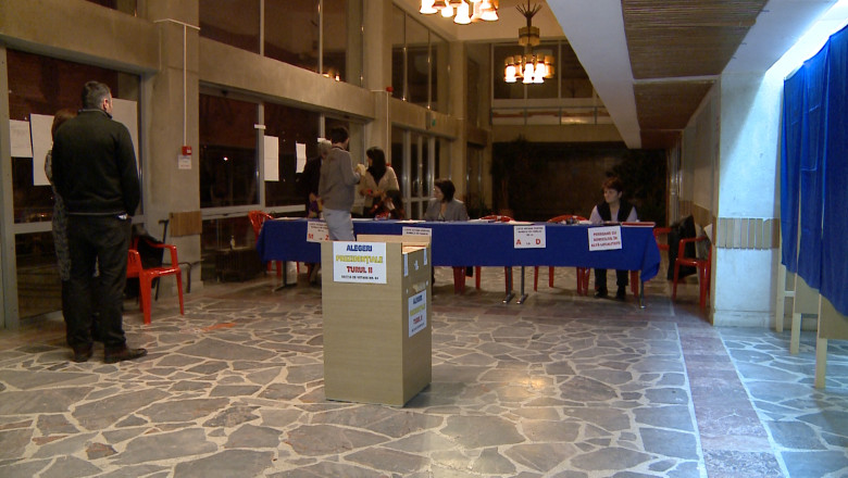 ORA 10:00 - In primele trei ore au votat peste 7% dintre alegatorii din Bihor Imagine