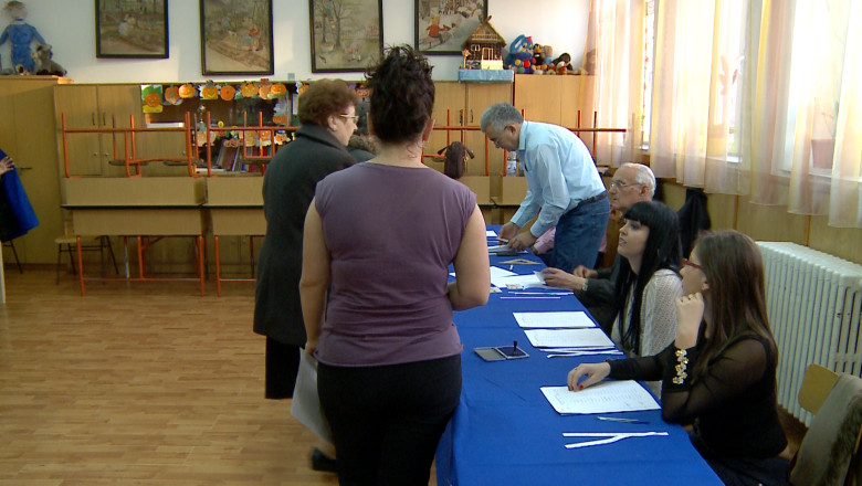 ORA 13:00 - 18,02%, prezenta la vot in Bihor. Satu Mare si Maramures, in topul codaselor Imagine