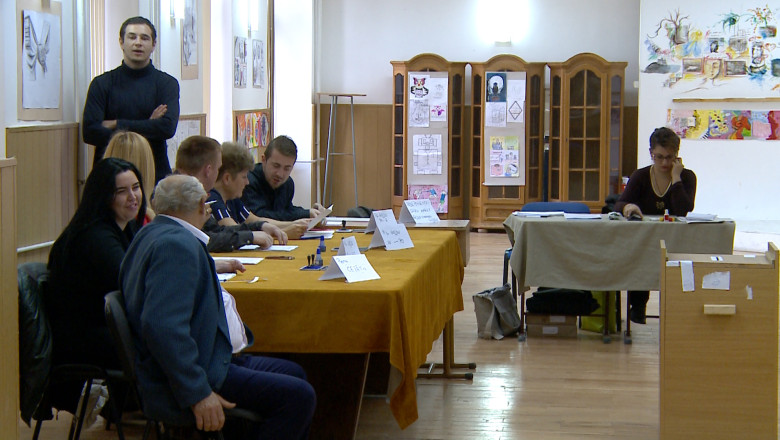 ORA 19:00 - Peste 47% dintre alegatorii din Bihor si-au exercitat dreptul de vot Imagine