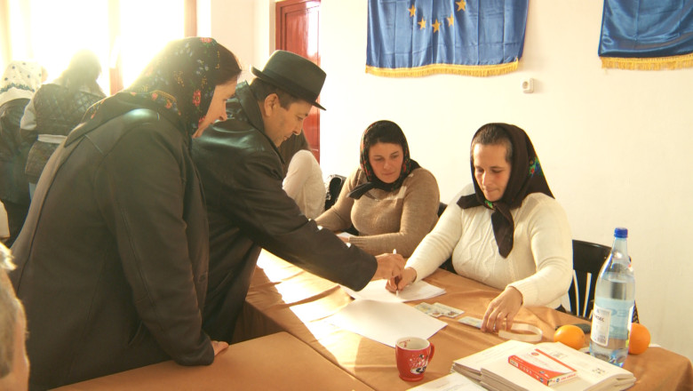 ORA 19:00 - Peste 58% dintre alegatorii din Bihor si-au exercitat dreptul de vot Imagine