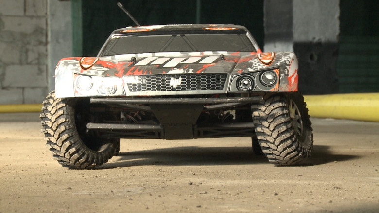 ORADEA. Arena pentru modele in miniatura  Imagine