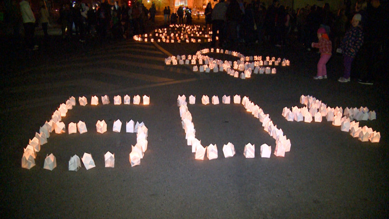 ORADEA. Ora Pamantului, marcata cu fanfara, lumanari si torte Imagine