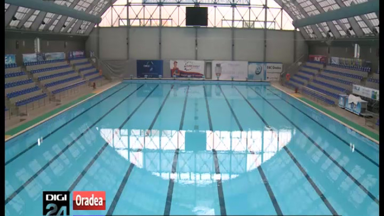 ORADEA. S-a redeschis bazinul olimpic. Costurile de mentenanta ating 100.000 de euro Imagine