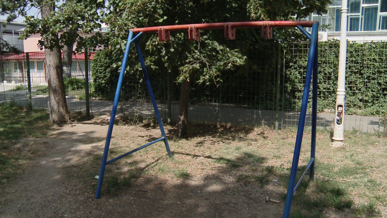 Oraselul „de groaza" al copiilor. Parcul din tiglina 1 este plin de pericole Imagine