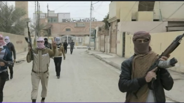 Orasul Mosul din Irak a fost cucerit de insurgenti. Mii de detinuti au fost eliberati din inchisoare Imagine