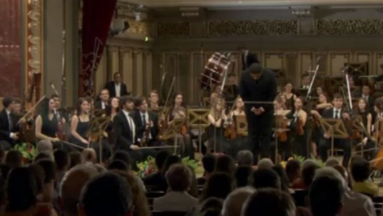 Orchestra de Tineret de la Chisinau a concertat la Ateneul Roman din Bucuresti Imagine