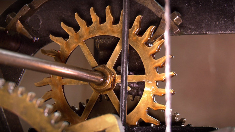 Orologiul care vegheaza Targul Iesilor. Ceasul din turnul Palatului Culturii Imagine